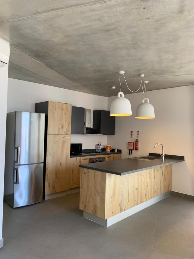 Village Point Apartments 斯利马 外观 照片